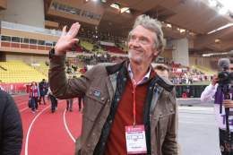 Sir Jim Ratcliffe has officially entered the process to buy Manchester United. An INEOS spokesperson tells @DickinsonTimes, "We have formally put ourselves into the process.&rdquo;