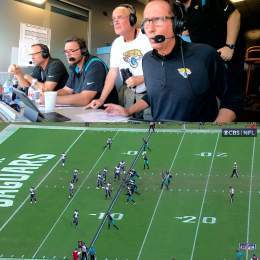 HOW GOOD IS THAT?  Who doesn't love a great radio call?  #BALvsJAX | #DUUUVAL | @Frank_Frangie