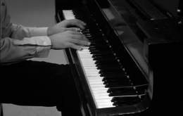 RIP JERRY LEE LEWIS  One of the original trailblazing Rock n Rollers, who more than earned his nickname &lsquo;THE KILLER.&rsquo;  Here he is in 1957 bashing the piano keys to GREAT BALLS OF FIRE.