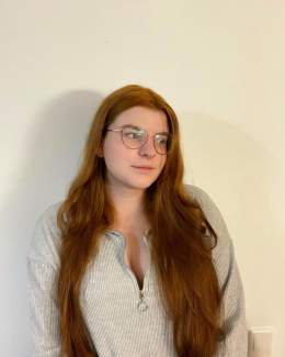 Ich bin endlich auf dem Weg der Besserung. Gestern ging es mir leider schlechter als am Samstag deswegen kam auch nichts. Ich hoffe euch gehts allen gut. Heute mal ohne Make-up ich hoffe ich seh nicht ganz wie eine Leiche aus.************************