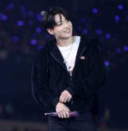 [K-Media Article]  Jungkook's self-composed song "Still With You" surpassed 1M Shazams. The song is released on SoundCloud, not on paid music sites such as Spotify &amp; Apple Music but continues to be popular without any promotions, so this can be s