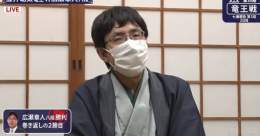 パパ勝ったよ！広瀬章人八段「明日は子どもの誕生日」藤井聡太竜王から2勝目挙げる ファンは「最高のプレゼント」「パパかっこよすぎるよ」／将棋・竜王戦七番勝負第5局   将棋の第35期竜王戦七番勝負第5局が11月25・26日の両日、福岡県福津市の「宮地嶽神社」で行われ、...]