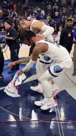 Ja Morant and the Grizzlies after beating the Lakers win no LeBron and D&rsquo;Angelo Russell