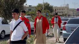 Les Lions de l&rsquo;Atlas de futsal accomplissent la pri&egrave;re du vendredi &agrave; la mosqu&eacute;e Fayzobod Jome de Boukhara