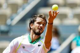 Впервые в истории ATP в топ-10 находятся сразу три россиянина:  1.  Новак Джокович &ndash; 7595 очков 2.  Карлос Алькарас &ndash; 7175 3.  Даниил Медведев &ndash; 6100 4.  Каспер Рууд &ndash; 4960 5.  Стефанос Циципас &ndash; 4920 6.  Хольгер Руне &n