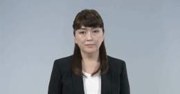【速報】ジャニーズ事務所「性被害」に謝罪　藤島社長「深く深くおわび」   ジャニーズ事務所に所属していた男性がジャニー喜多川前社長（2019年死去）に性被害を受けたという告発を巡り、藤島ジュリー景子社長は、被害者などに謝罪する動画を公式サイトに掲載しました。