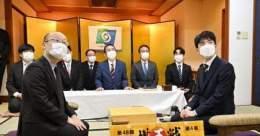 藤井聡太五冠が奪取か、渡辺明棋王がタイか 将棋の第48期棋王戦