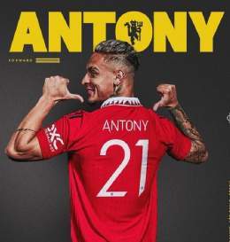 Anthony scores on his debut  #MUNARS #mufc