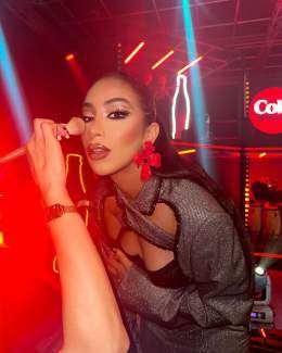 Can&rsquo;t choose ????Do you love this look ? &hearts;️ \ud83e\udd0d