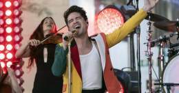 Panic! At The Disco frontman Brendon Urie, who has announced he is expecting his first child, has said that the band is to break up following their current tour.