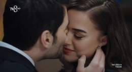Look at the attraction and chemistry between them   #bensusoral &bull; #tuzak #AkınAkın&ouml;z&uuml; &bull; #UmRen