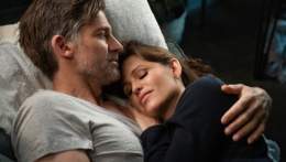 5- THE LAST THING HE TOLD ME Une femme doit forger une relation avec sa belle-fille pour retrouver son mari, myst&eacute;rieusement disparu.