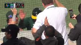 準々決勝第1試合はオーストラリアが先制！！ 2回先頭二塁打、バントで送ってタイムリーで返す鮮やかな得点でした #ワールドベースボールクラシック