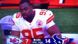 #Chiefs DT Chris Jones having a beer on the sideline