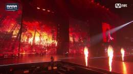 [#2022MAMA_Moment] #MORE + #Arson #방화 by #jhope #제이홉  They made the best night for us tonight!  2022 MAMA AWARDS is now on-air! Don't miss it!    World&rsquo;s No.1 K-POP Awards 2022 MAMA AWARDS  #2022MAMA #MAMAAWARDS #2022MAMAAWARDS