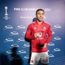 &bull; محمد شريف يفوز بجائزة رجل المباراة