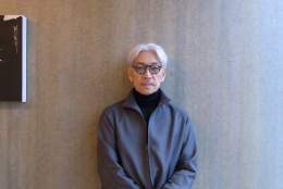坂本龍一「僕から見ても安倍さんはとても保守とは言えない、その本質は露骨な大企業優遇。国民はもっと怒るべき、いまの政権がやっていることは『棄民政策』です。なぜこれを多くの人が許しているのか、本来なら100万人規模デモで国会に押しかけたっていい話だと思います」