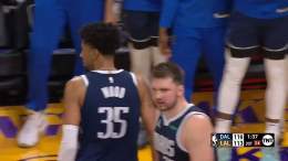 2 clutch @luka7doncic stepbacks. 2 powerful @SDinwiddie_25 dunks. 2 big @Chriswood_5 blocks.  2 overtimes... 1 @dallasmavs win!