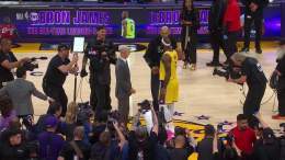 This moment between Kareem and LeBron is something special.