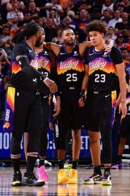 Nets acquire Mikal Bridges, Cam Johnson, Jae Crowder, four first-round picks + 2028 pick swap in deal with Suns for KD and TJ Warren, per @wojespn