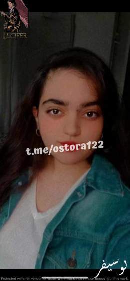 شرموطة قمر بتتصور في قمه الروقان