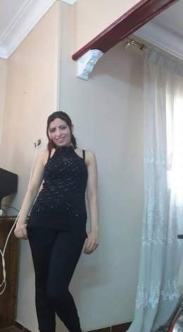 البوم 51 صورة لمحجبه محترمه بره البيت شرموطه جوة