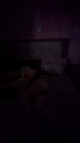 كيوت   عرص اتجسس على طيز زوجتي الشرموطه