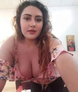 مثير   الأنثى بدلعها حياة، وبأنوثتها لذة، وبصوتها سعادة، وبنظراتها جمال