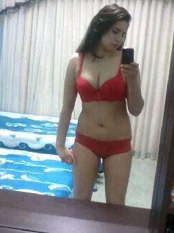 رومانسية   البوم   فضايح بنات العرب (بالملابس الداخلية) ابتسامة حلوة للكاميرا ياشراميط :)