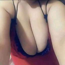 مثير   البوم   نسوان مولعه فى السرير تدلعك