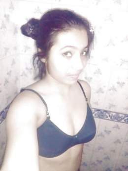 مثير   ممثلة إباحية Pornstar   بنوتات عربيات جميلات في سيلفي مثير