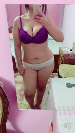 رومانسية   انا احب جسمك