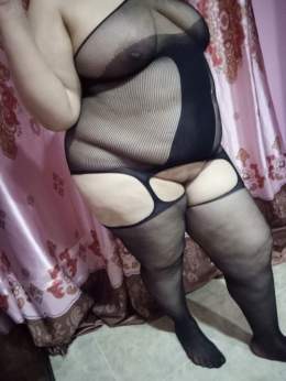مثير   الجسم التقيل يحتاج زبر كبير عشان يرضيه