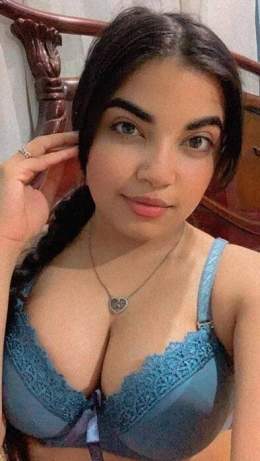 عنيف   النصر لنا اعرض الجسم النحيف
