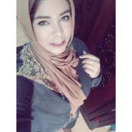 كيوت   محجبه مصريه جسمها ملبن