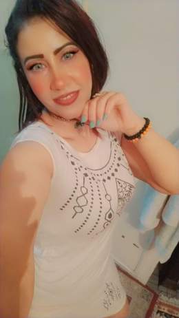 مثير   كيوت   سارة قهراوية للعرض فقط