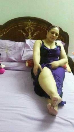 عنيف   فلاحة بعود بلدي غشيم