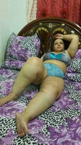 عنيف   فلاحة بعود بلدي غشيم
