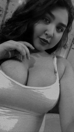 مثير   كيوت   مشفتش كسوف كده بزاز كيوت فشخ