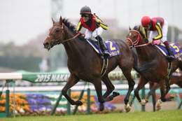 【#桜花賞】 馬主サンデーレーシングのクラシックワンツーは2015年皐月賞以来。  2023 桜花賞 1着リバティアイランド 父ドゥラメンテ 2着コナコースト 父キタサンブラック  2015 皐月賞 1着ドゥラメンテ 2着リアルスティール 3着キタサンブラック 撮影：下野雄規