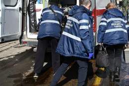 В донецкой Макеевке расстреляли семью из восьми человек   В городе Макеевка в Донецкой народной республике произошло массовое убийство. сообщили в макеевской городской администрации. Неизвестные расстреляли цыганскую семью из восьми человек. Среди ..