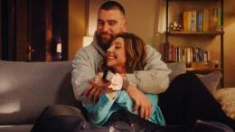 Travis Kelce's NFL sketch that was cut off by SNL for some reason.  "NFL Gives Back"