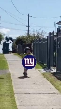 The @Eagles chase the Giants out of Philly