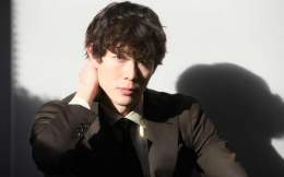 俳優 #宮沢氷魚（@MiyazawaHio）のロングインタビューです。  映画「エゴイスト」と出会ったことで自身の中でつかんだ感覚、子どものころからの芸能界の印象の変化、これからの動きなどたっぷりと語ってもらいました。 @egoist_movie