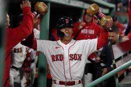 レッドソックス吉田正尚「グリモン越え」メジャー１号！１回いきなり２ラン&ldquo;ダンベル&rdquo;手に喜ぶ  #mlbjp #MLB #レッドソックス #吉田正尚