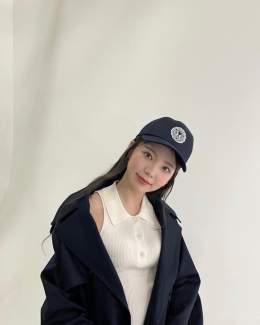 230225 | AYAKA Instagram Update \u2460  #NiziU #ニジュー #니쥬 @NiziU__official  #AYAKA #アヤカ #아야카