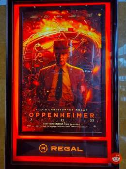 A new poster for OPPENHEIMER has been released.
