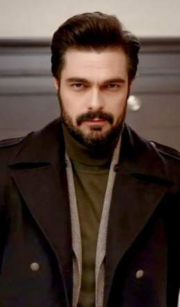 i vote Halil Ibrahim Ceyhan as the most handsome face of 2023   #HalilİbrahimCeyhan #100thebestface  #topfaceintheworld2023  #specialawards  @awards_special