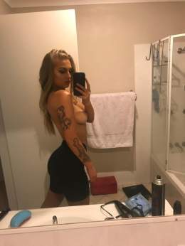 Erin James OnlyFans Nude Photos