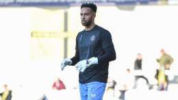 Jojo Wollacott misses out on the Charlton squad vs Man United tonight.  The keeper has still not recovered from his surgery after sustaining a finger injury in November.  Walcott was vital, winning Charlton a penalty shootout on their way to reaching
